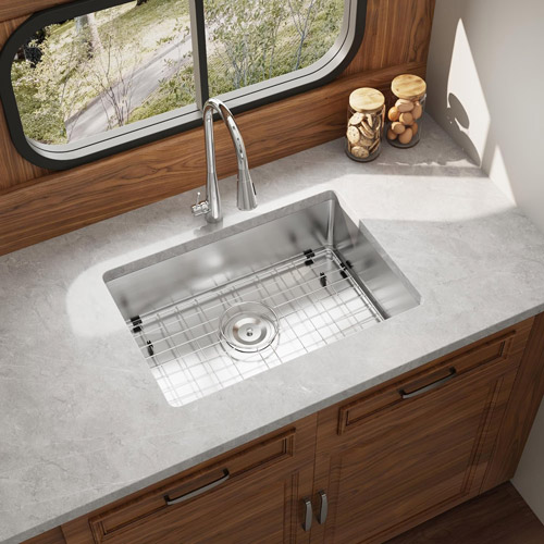 are stainless steel sinks still in style in 2025